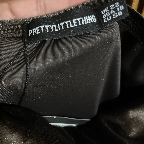 PrettyLittleThing Women’s Plus Velvet Bandeau Asymmetric Frill Hem Dress Sz-18 - Picture 7 of 10